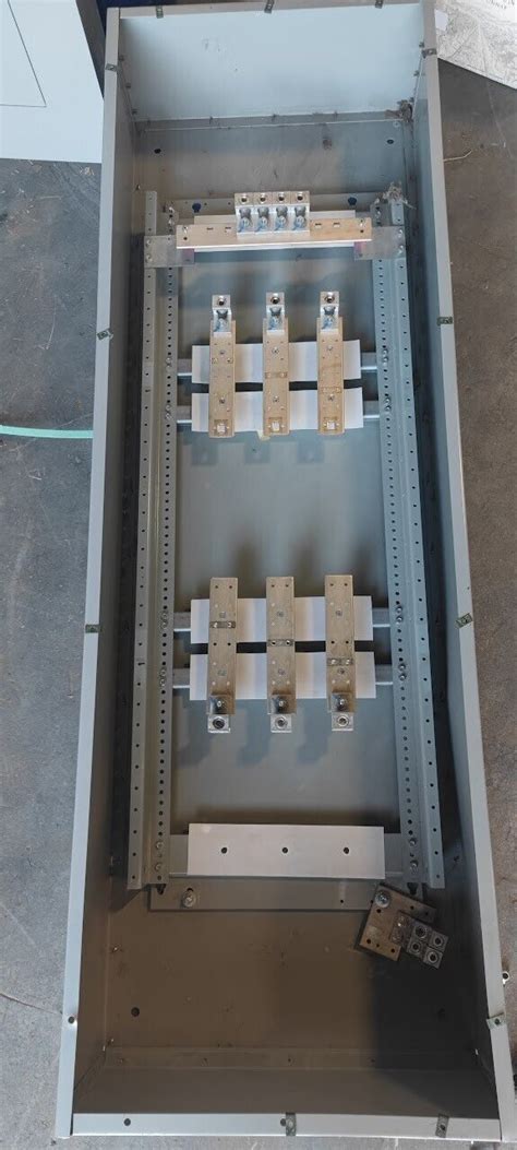 Switchgear & Distribution. . Eaton 800a panelboard